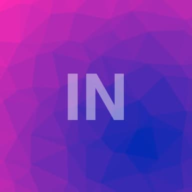 Iulia N poza de pe Taskuri.ro