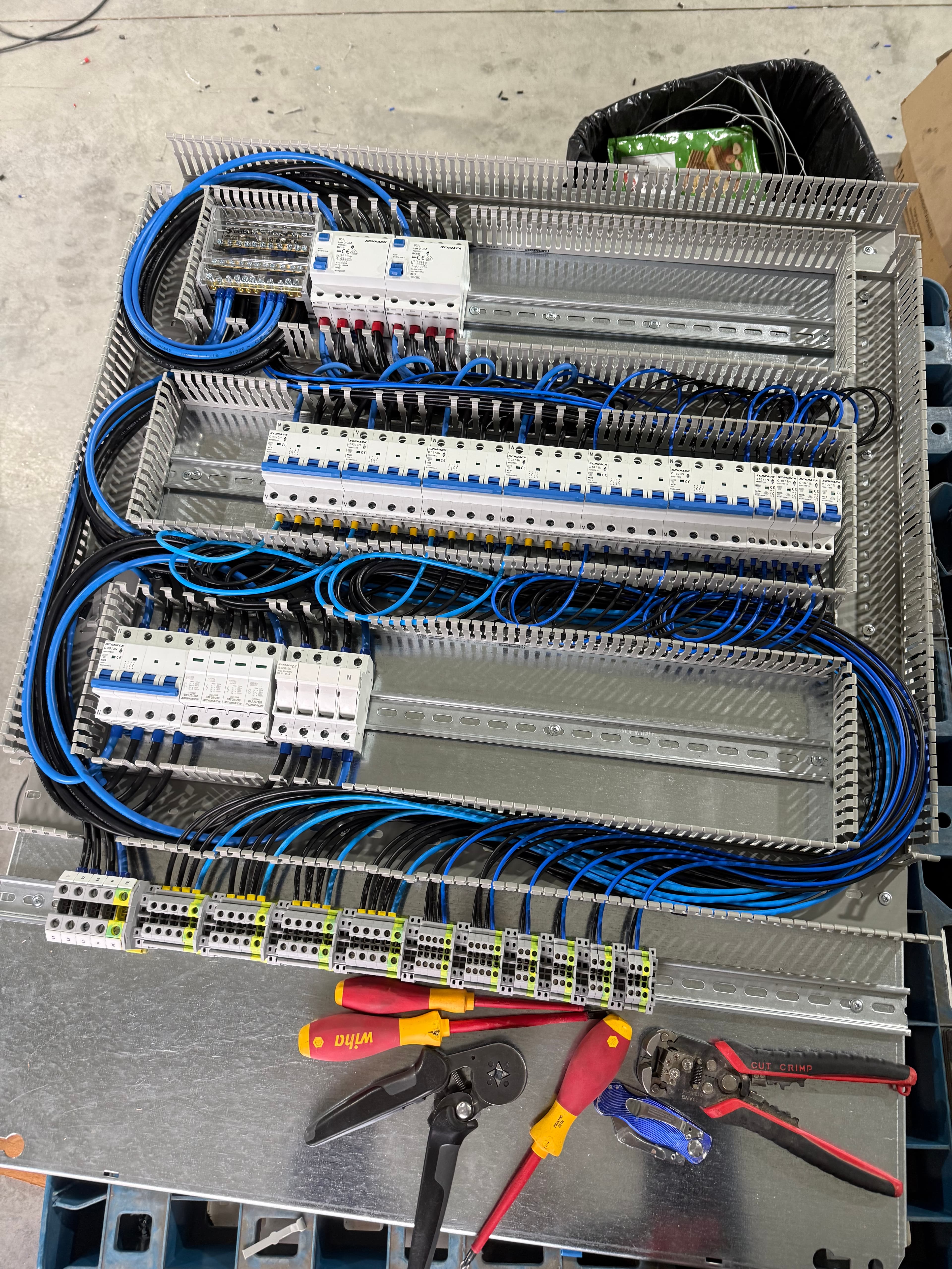 Electrician autorizat ANRE-Studii superioare Inginerie Electrica