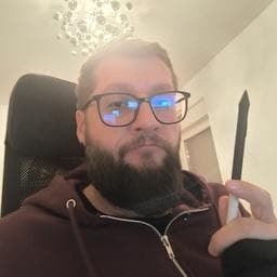 Alex K poza de pe Taskuri.ro