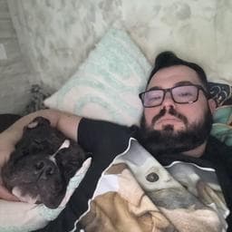 Ionut M poza de pe Taskuri.ro