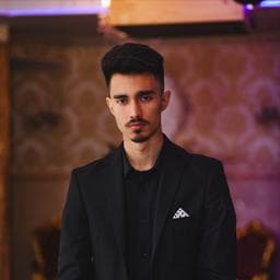 Marius G poza de pe Taskuri.ro