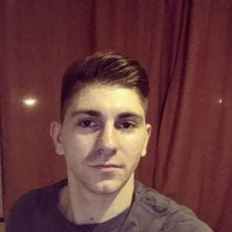 Marius V poza de pe Taskuri.ro