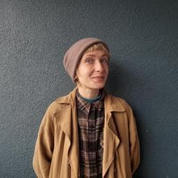 Alexandra M poza de pe Taskuri.ro