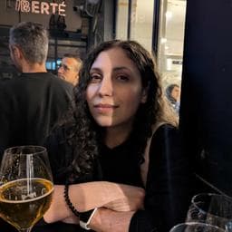 Cristina N poza de pe Taskuri.ro