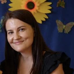 Stefania C poza de pe Taskuri.ro