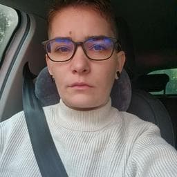 Alexandra G poza de pe Taskuri.ro