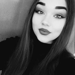 Alexandra A poza de pe Taskuri.ro