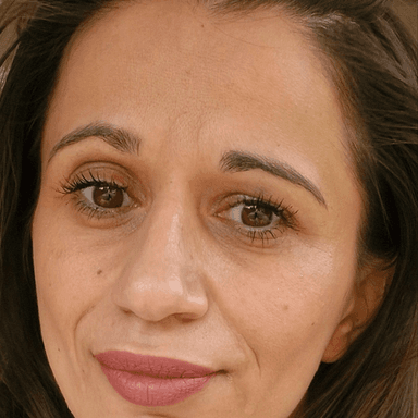Georgiana  valentina D poza de pe Taskuri.ro