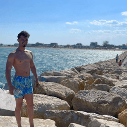 Cristian C poza de pe Taskuri.ro