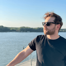 Alex N. Taskuri.ro