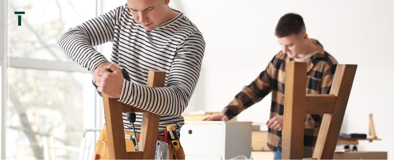 Locuri de muncă Asamblare