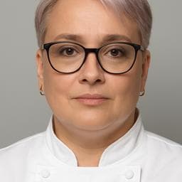 Marina T poza de pe Taskuri.ro